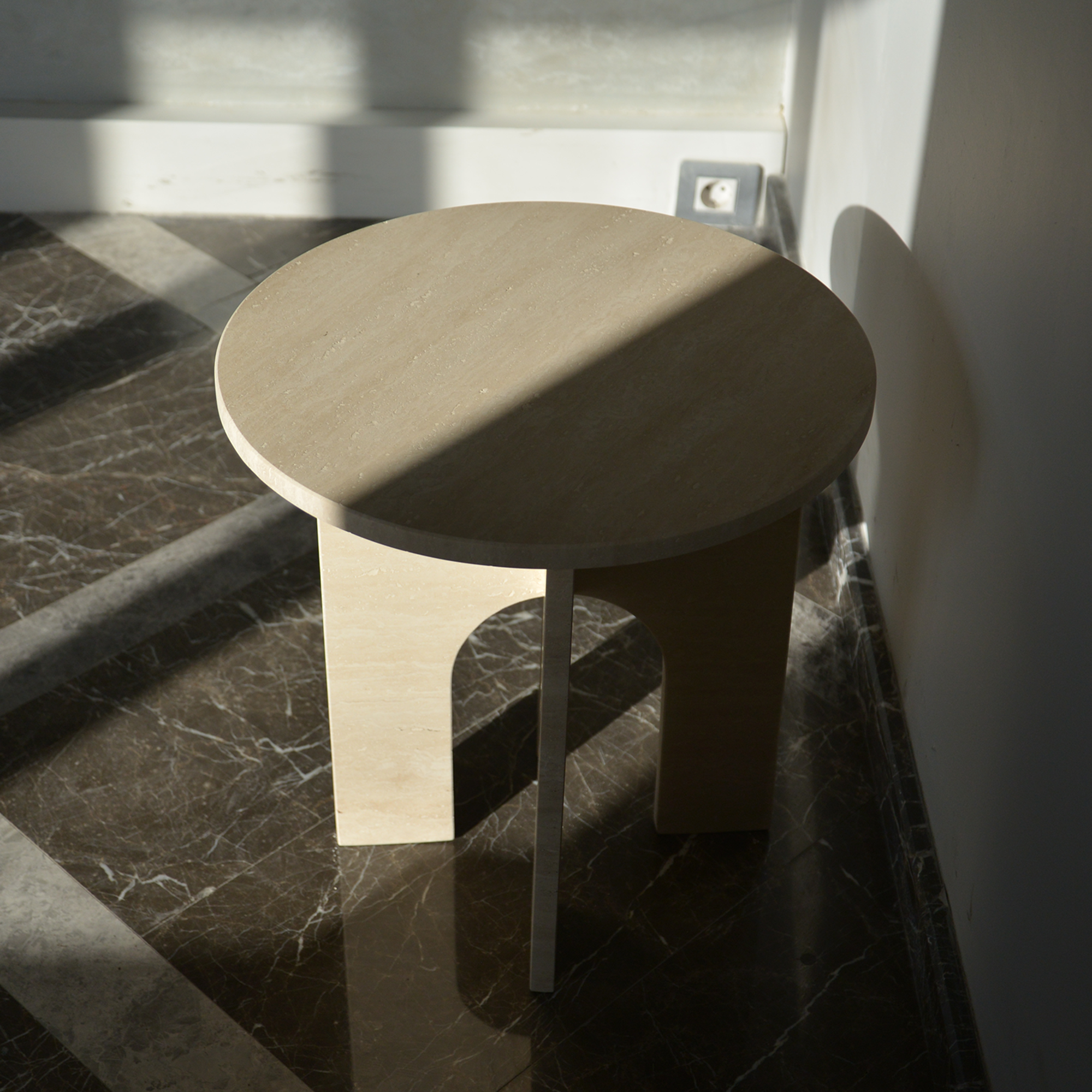 Travertine Round End/Side Marble Coffee Table U Shape Legs