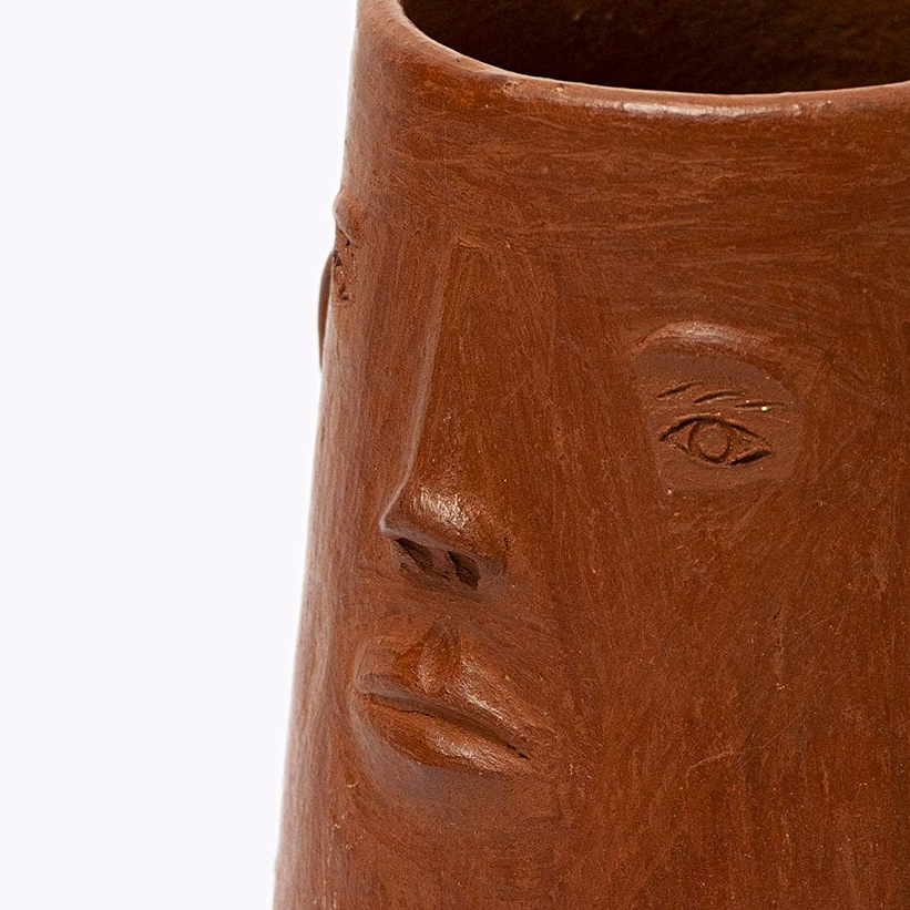 Los Rostros Flower Vase