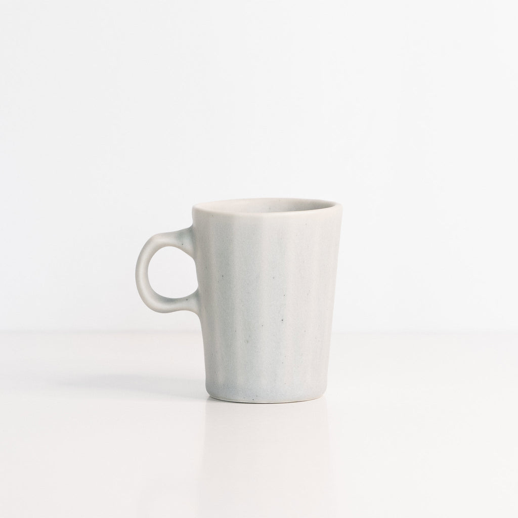 Tasse à espresso double en porcelaine faite à la main